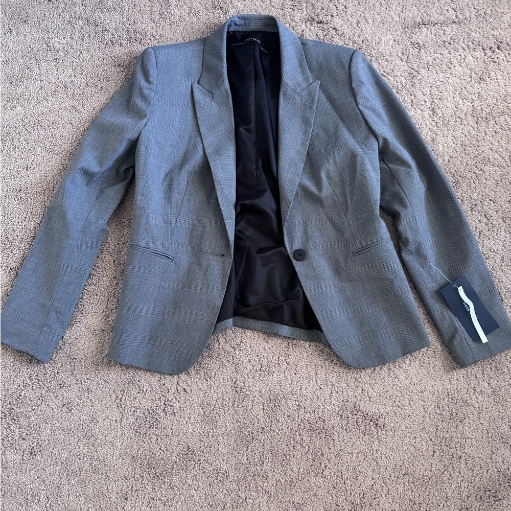 Zara Basics Woman’s Grey Blazer